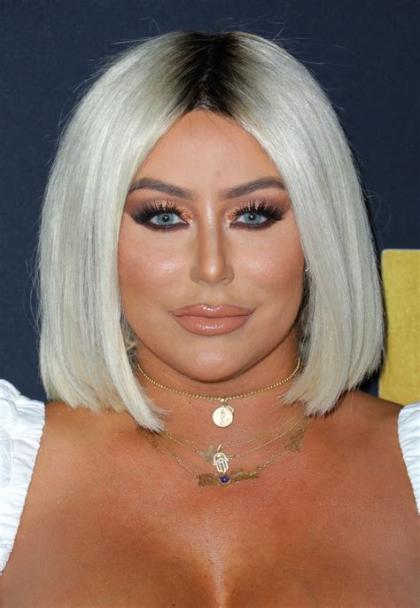 Aubrey O’Day, social-media personality, one-time reality TV star and Danity Kane singer, hit back at accusations that she has posted several altered vacation photos on her Instagram feed — by .... 