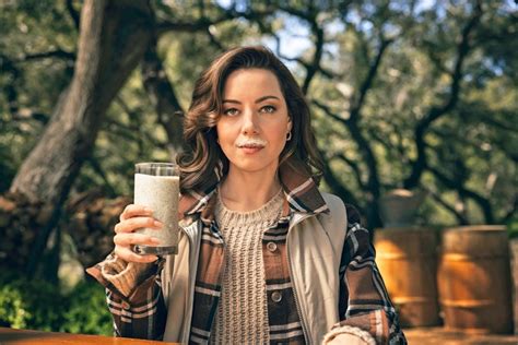 Plaza, known for her deadpan roles in The White Lotus and Parks and Recreation, is in an ad for US dairy organisation Milk PEP. The ad, a satire on plant-based milks, has Plaza turning a vice on a .... 