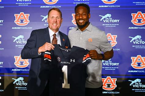 AUBURN — For the first time in half a decade, Auburn football coach Hugh Freeze signed recruits to an SEC program. . 