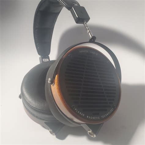 Audeze lcd2f.  What&rsquo;s more, the LCD-2 Classic&rsquo;s 70-ohm Find many great...