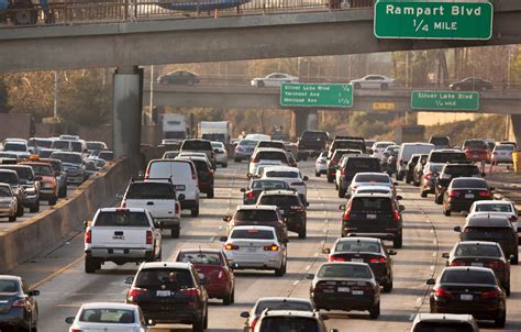 Audit finds National Highway Traffic Safety Administration auto safety defect probes are too slow