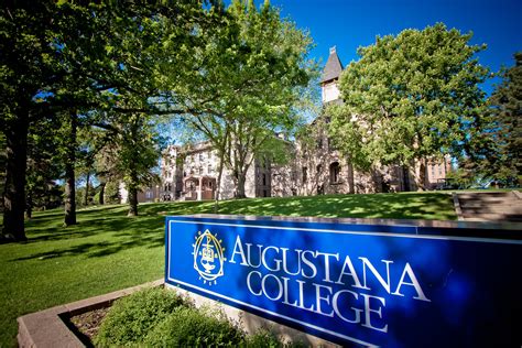 Augustana illinois. Average Geographic Diversity. 13.76% Out of State. 6.3% Out of the Country. Augustana ranks 1,209 out of 2,183 when it comes to geographic diversity. 13.76% of Augustana students come from out of state, and 6.3% come from out of the country. Student Location Diversity 44 out of 100. 