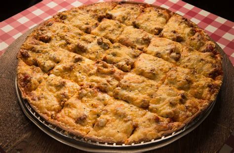 Aurelios pizza homewood. enjoy one of aurelio's fresh salads as a starter or as a meal. dressings: aurelio's house dressing, french, ranch, bleu cheese, creamy garlic, 1000 island, poppyseed, raspberry vinaigrette, or hot bacon. 