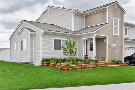 Aurora military housing carpet replacement. .  <a href=https://dispatch...