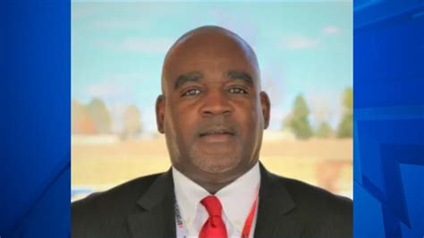 Aurora superintendent candidate Andre Wright avoids questions on embezzlement report