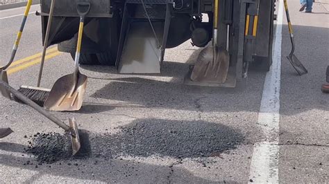 Aurora to give cash prize to resident who reports the biggest pothole of the month