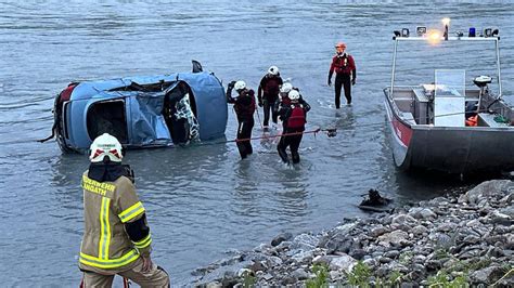 Aus dem nassen Grab geborgen: Frau im Auto gefesselt und