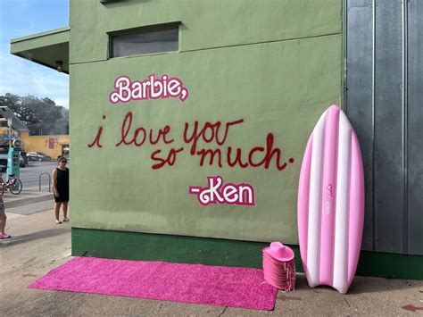 Austin's 'I love you so much' mural gets 'Barbie' makeover