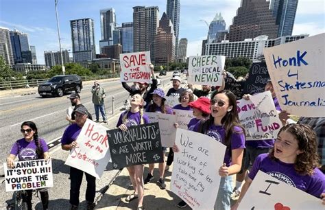 Austin American-Statesman journalists go on strike demanding better wages