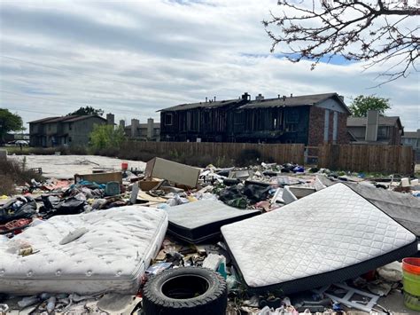 Austin neighbors frustrated over lingering burned homes