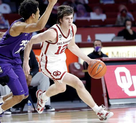 Austin Reaves has 7 points, 5 rebounds and 5 assists. OKC is hanging around. – 11:38 PM. Mike Trudell @LakersReporter ... Lon Kruger, who coached Austin Reaves at Oklahoma, .... 