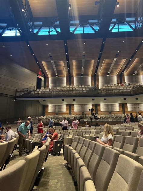 Austin Ridge Bible Church in Austin, Texas, completed in 2019, features a renovation by Beck in Dallas. The church project includes a 79,800-square-foot new worship center, 41,500-square-foot renovation of a children's education building, and a parking garage. Creating space for this rapidly growing congregation was essential for …. 