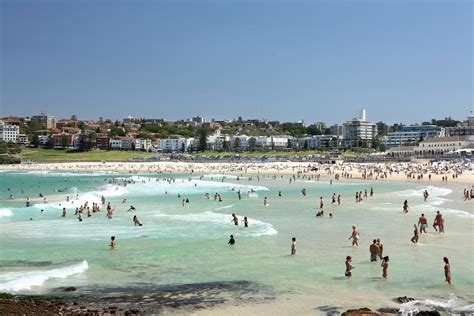 Australia’s Bondi Beach closed after crowds defy coronavirus rules