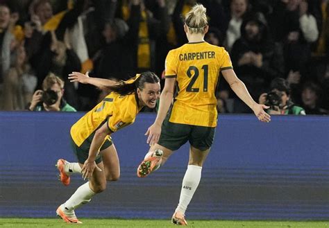 Australia advances to Women’s World Cup quarterfinals by beating Denmark with Sam Kerr back