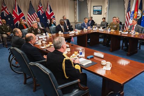 Australia agrees to discuss security and defence collaboration
