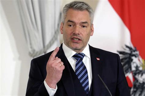 Austrian leader proposes enshrining the use of cash in his country’s constitution