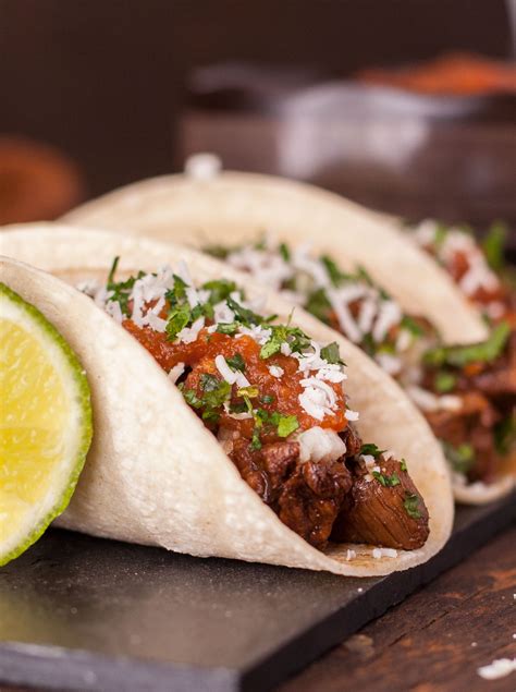 Authentic carne asada tacos. Mar 30, 2020 · Learn how to make authentic Mexican street tacos with marinated and grilled flank steak or skirt steak. Find the best toppings, marinade ingredients and grilling tips for these easy and flavorful tacos. 