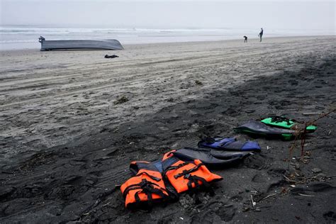 Authorities: 8 dead, 7 missing off San Diego coast