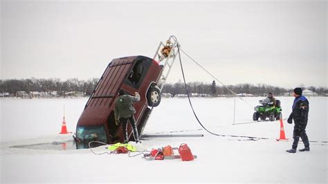 Authorities report 1 fatality after tracked vehicle breaks through ice on Lake of the Woods