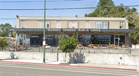 Auto dealership buys site of popular Walnut Creek sports bar and grill