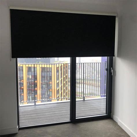 Automatic blackout shades. MANSNIX Motorized Blinds with Valance Remote Control Upgraded Smart Blackout Roller Shades Electric Automatic Window Blinds for Windows Blinds & Shade.(Grey,34" Wx72 H) 4.3 out of 5 stars 66 1 offer from $81.25 
