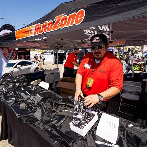 AutoZone salaries range between $21,000 to $58,000 per year in North Carolina. AutoZone North Carolina based pay is lower than AutoZone's United States average salary of $35,443. The best-paying job in North Carolina at AutoZone is driver/owner operator, which pays an average of $130,192 annually.. 