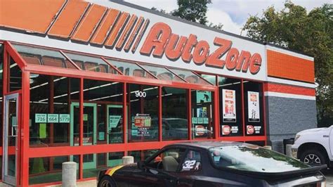 AutoZone Sw Military Dr at 1607 SW Military Dr in San Anto