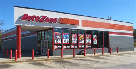 AutoZone é uma das maiores varejistas de autopeças e acessórios, presente nos estados de SP, MG, PR, GO e oferece mais de 50 mil itens para seu carro ou moto.