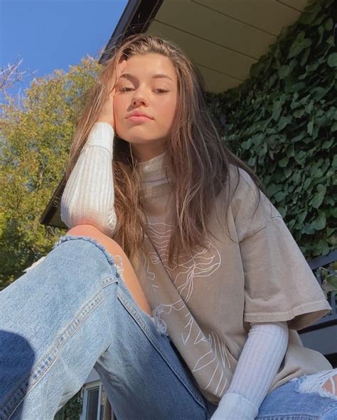 Ava Ross Instagram Leshan