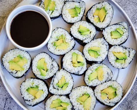 Avacado sushi. Heat a small pot to medium-high heat. Rinse your rice. Add water and rice to the pot and bring to a boil. Next reduce heat to low and simmer, covered, for twenty minutes. Uncover rice and season with vinegar, salt, and sugar. … 