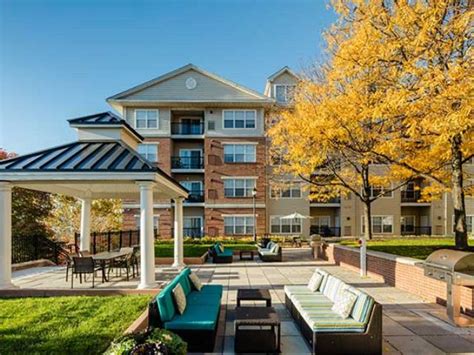 Avalon at edgewater edgewater nj. Avalon at Edgewater is located in the heart of the highly desirable Hudson River waterfront in Bergen County. Our conveniently located Edgewater apartments offer spacious studio, one-, two- and three- bedroom apartment homes. 