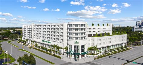 Avalon fort lauderdale. Oct 25, 2021. Ram Realty Advisors Completes Sale of CURV in Downtown Fort Lauderdale to AvalonBay Communities. (Palm Beach Gardens, FL – October 25, 2021) – Ram Realty Advisors announced the sale of CURV, a recently completed mixed-use project anchored by Whole Foods Market, located at the corner of Federal Highway and … 