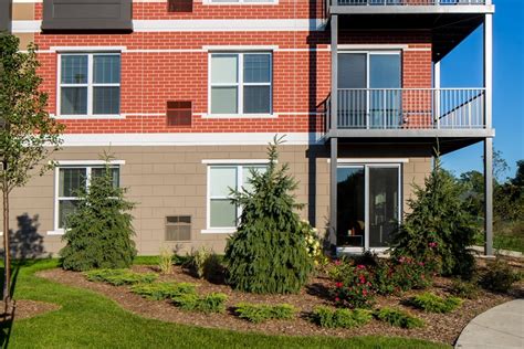 Avant at the arboretum. Avant at the Arboretum apartment community at 450 Warrenville Rd, offers units from 710-1289 sqft, a Pet-friendly, In-unit dryer, and In-unit washer. Explore availability. 
