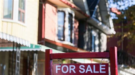 Average home price in Canada rises to $656,625 as monthly sales slow: CREA