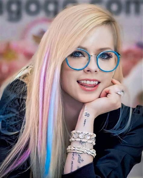 Averil_Kitty Onlyfans Leaked +18 93 Photos