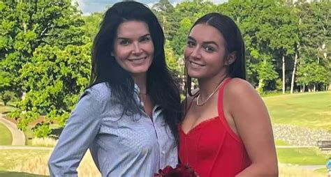 Avery Grace Leaked XxX 😈 143 Photos