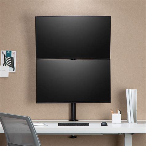 Aug 10, 2023 · The Jarvis Single Monitor Arm By Herman Miller is an excellent offering that delivers an excellent (if somewhat expensive) monitor arm. It is functional and well-built with decent finishing, in ... . 