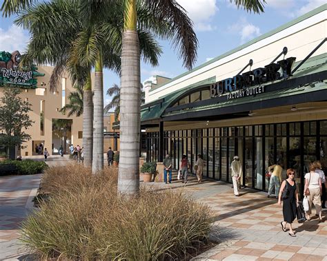 Avoid Coach Outlet - Review of Sawgrass Mills, Sunrise, FL