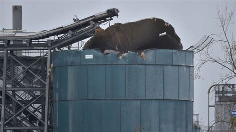 Avonmouth explosion: Boy, 16, among four workers killed