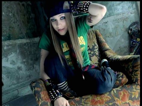 Avril lavigne sk8er boi. 13 Dec 2021 ... Avril Lavigne has said that she is planning on making her 2002 hit 'Sk8r Boi' into a film to celebrate its 20th anniversary. 
