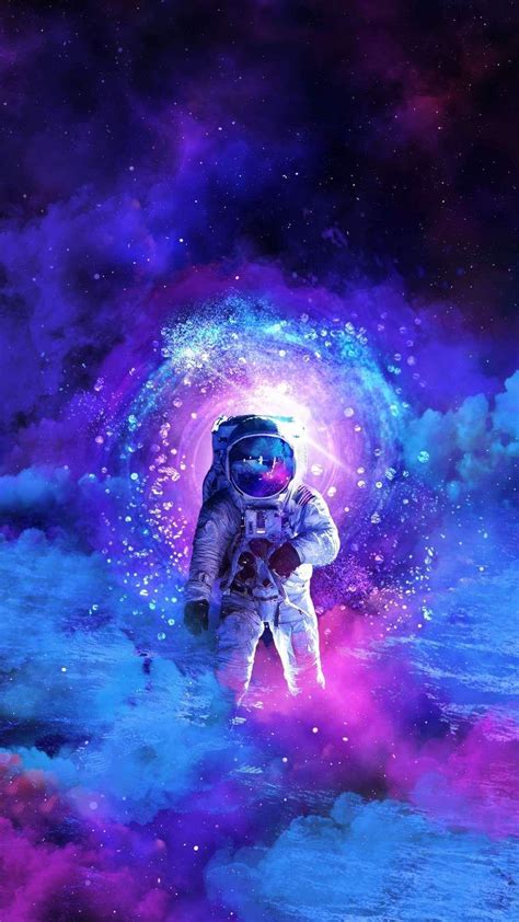 Awesome Purple Astronaut Wallpapers - WallpaperAccess