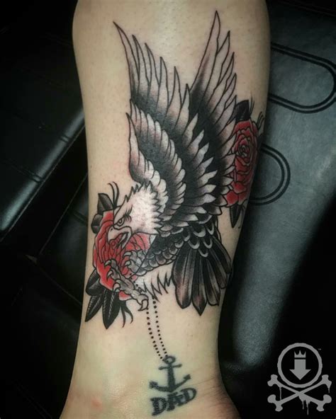 Awesome traditional style eagle and roses tattoo by Jose Bolorin