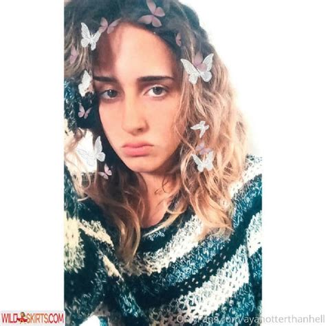 Ayahotterthanhell Leaked (SEX) 💋