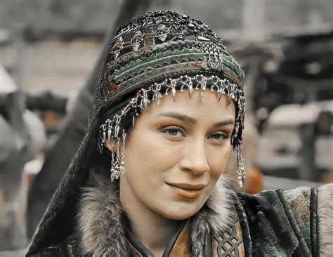 Aygül & Dündar Baba- Kız Veda [Kuruluş Osman  YouTube.