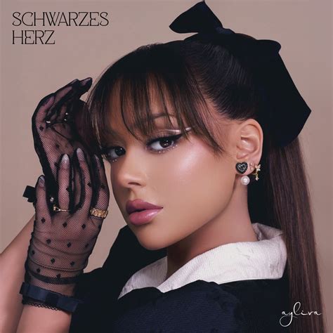 Ayliva. Album: Schwarzes Herz Live from Weisses Herz Tour Ariana Grande 2.0 