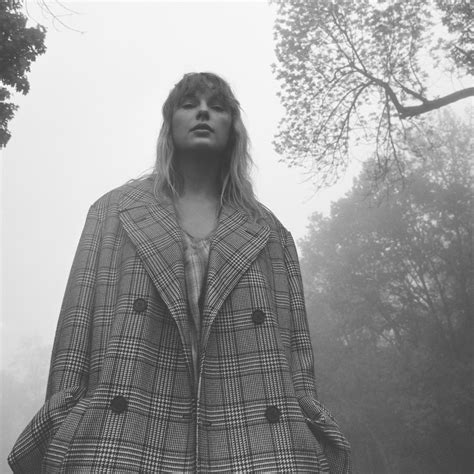 Aylor swift folklore. Review: Taylor Swift’s radically intimate ‘Folklore’ is the perfect quar album. The black-and-white photograph on the cover of Taylor Swift ’s eighth studio album captures the singer in a ... 
