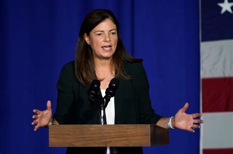 Ayotte demands Dem rival’s answer on sanctuary cities, citing Bay State emergency