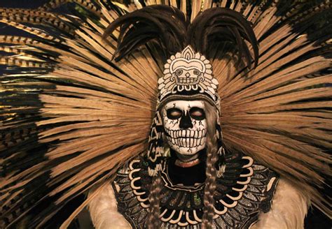 Origins of El Dia de los Muertos Back in Aztec times, d