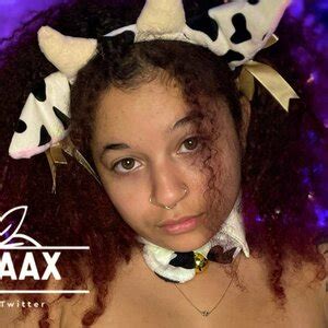 Azulaax (azula) is waiting to chat with you live for FREE on CamSoda. Click now to see her nude adult video show!. 