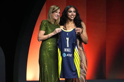 Azzi Fudd Goes #1! Dallas Wings Draft Story & UConn Reunion with Paige Bueckers (2026)